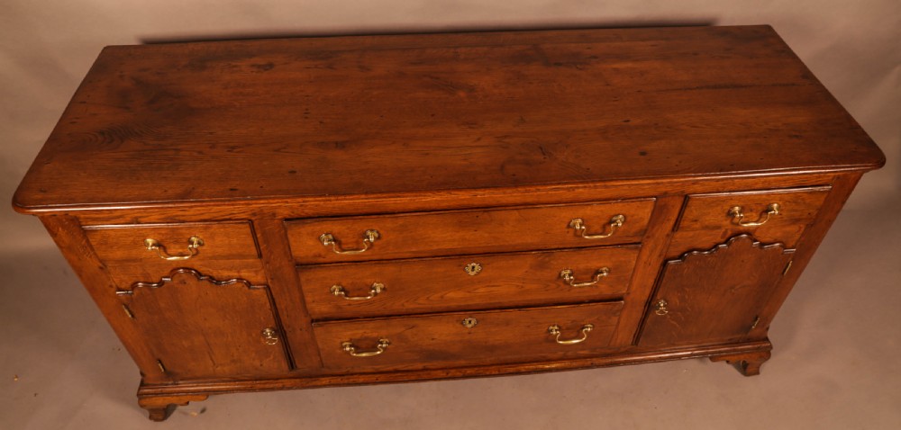 A Georgian Oak Serving Dresser View X