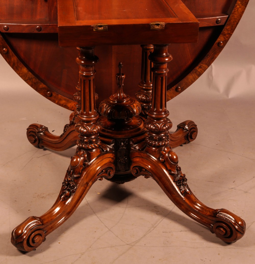 A Super Qualty Victorian Breakfast Table in Burr walnut View VIII