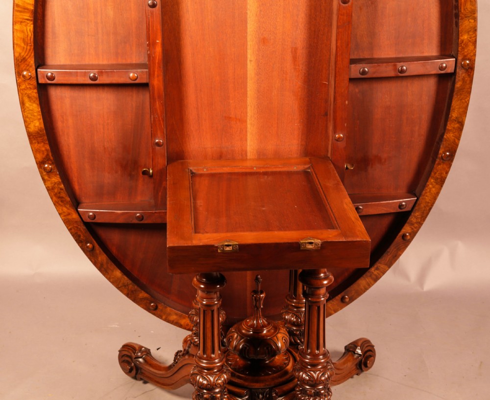 A Super Qualty Victorian Breakfast Table in Burr walnut View X