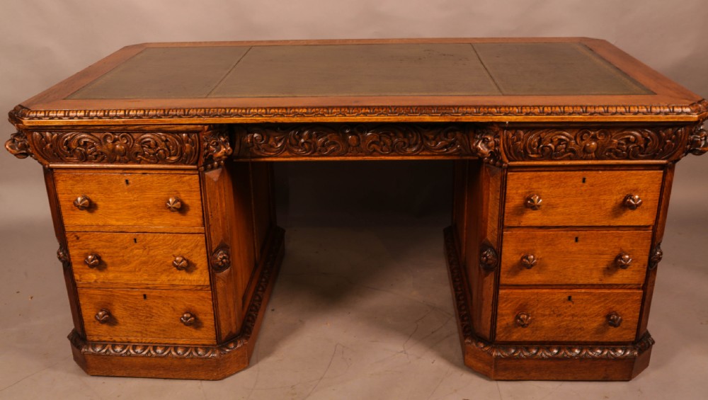 A Good Quality Partners desk in Oak View III