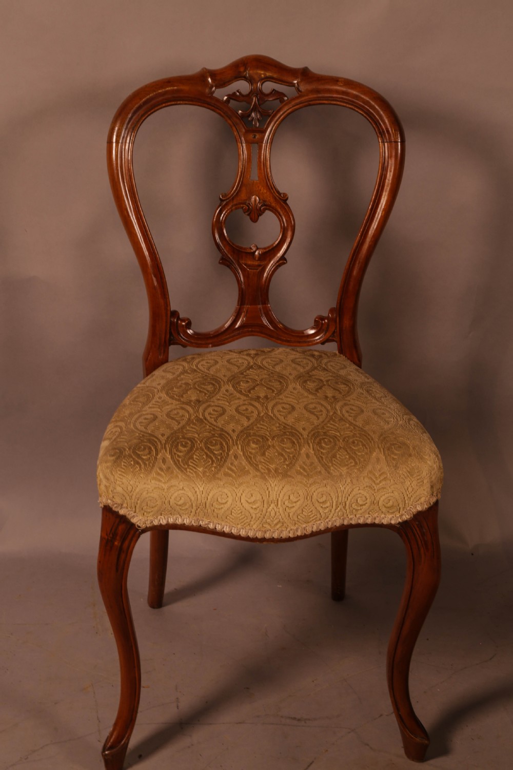 A Set of 6 Victorian Dining Chairs in Walnut View V