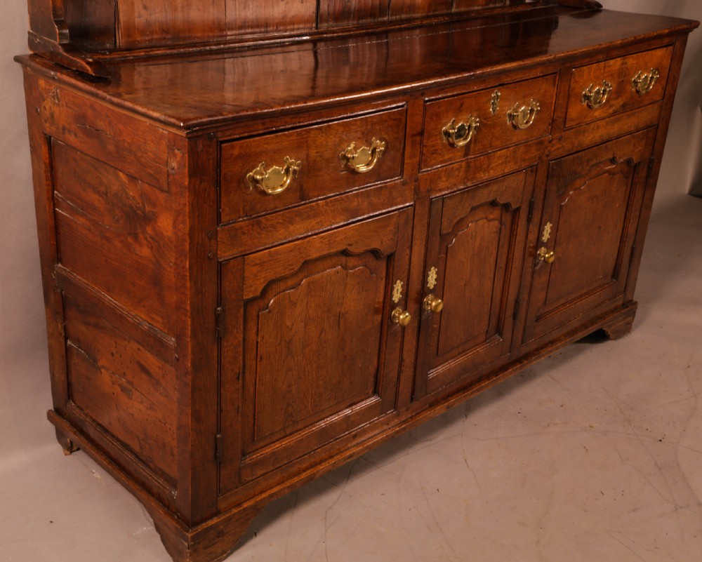 An 18th century Oak Dresser  View XII