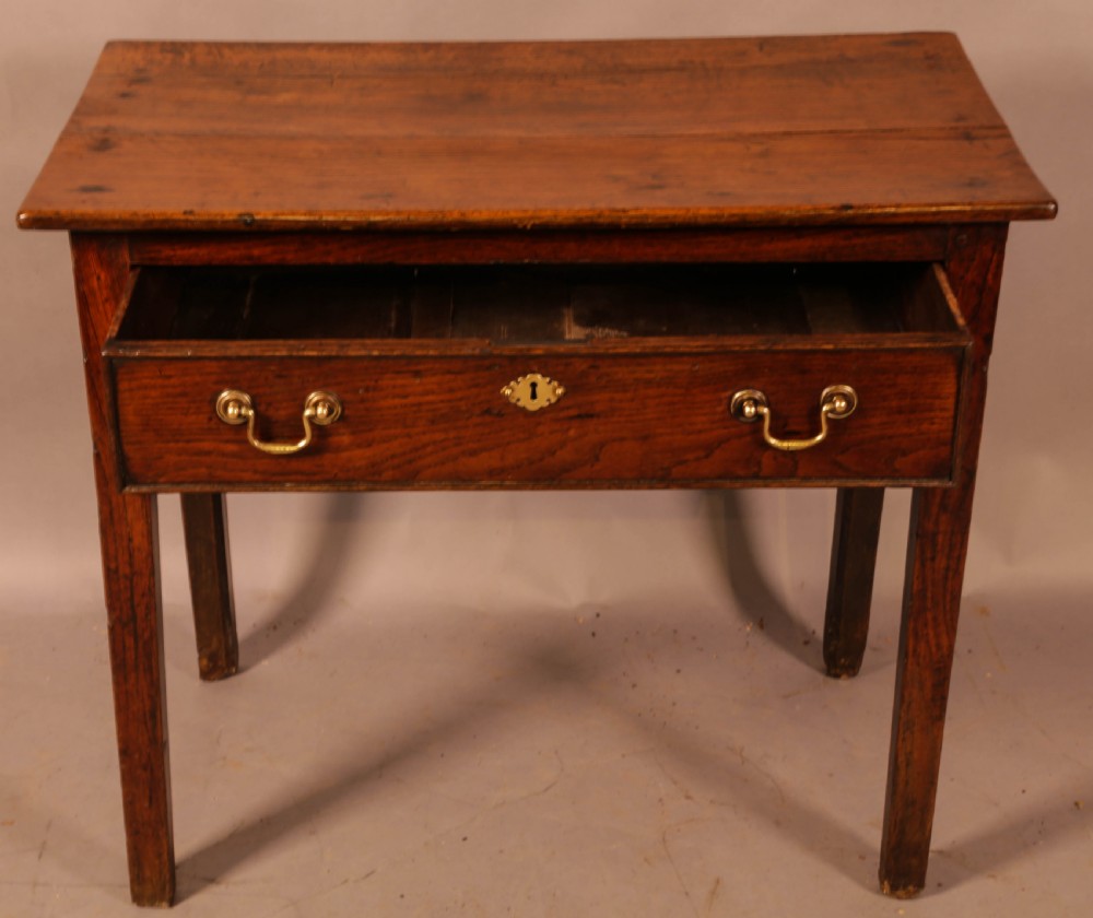 An 18th century Oak side Table View II