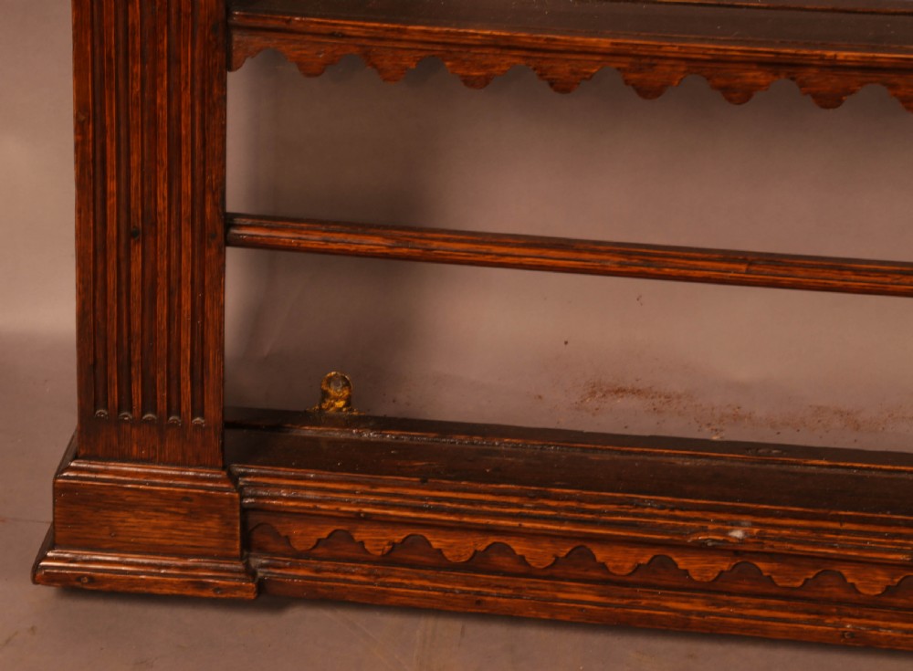 A Super 18th century plate rack in Oak View IV