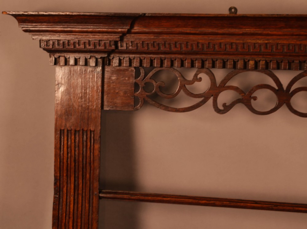 A Super 18th century plate rack in Oak View V