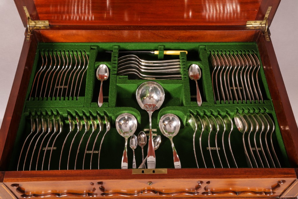 A Very Good Canteen of Cutlery View V
