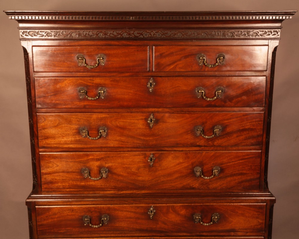 A Fine Chippendale Period Chest on Chest Mahogany View VI