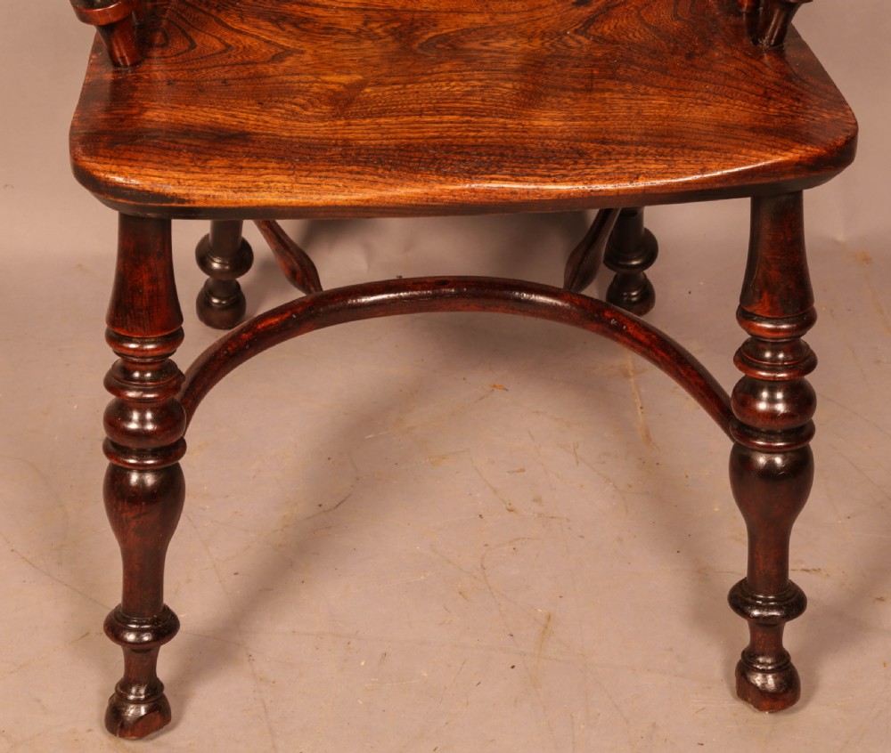 A Super  Isaac Allsop of Worksop Yew Windsor Chair View IV