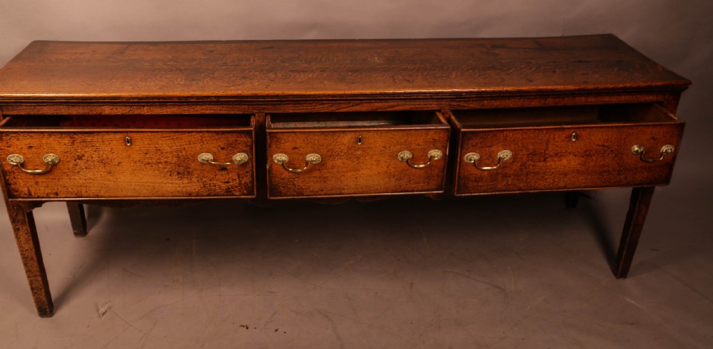 A Good 18th century Serving Dresser in Oak View VII