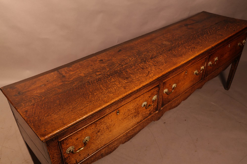 A Good 18th century Serving Dresser in Oak View VIII