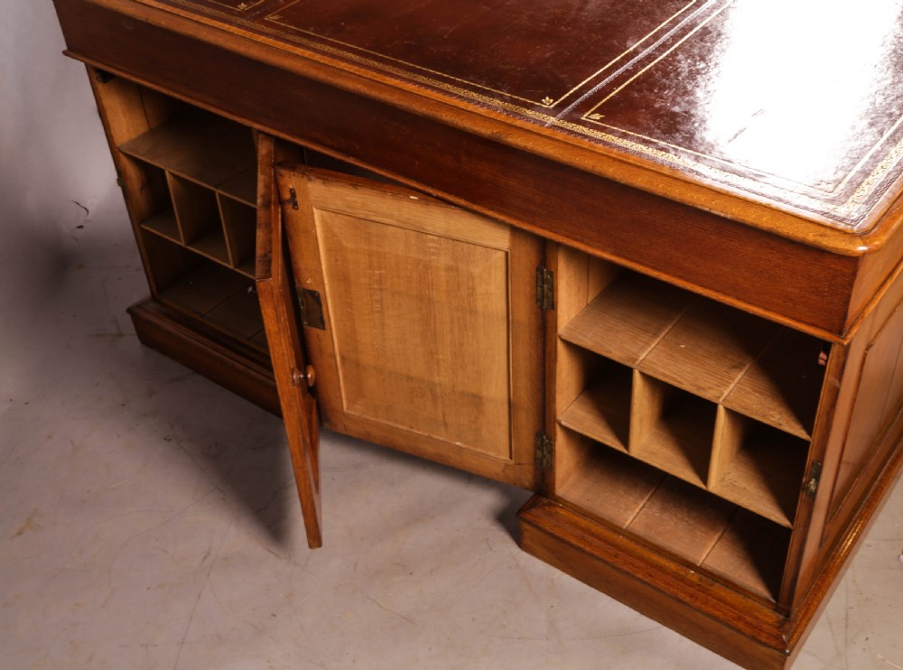 A Victorian Golden Oak Partners desk View X
