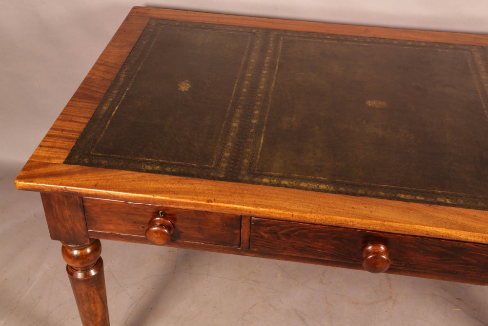 A Victorian Library Table in Mahogany and Pine View IV