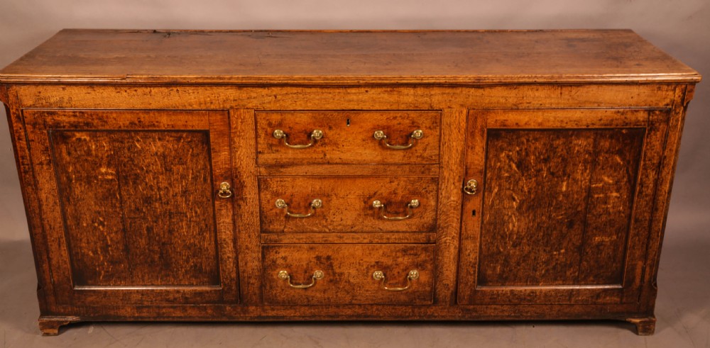 An Attractive Serving Dresser in Oak c 1760 View V