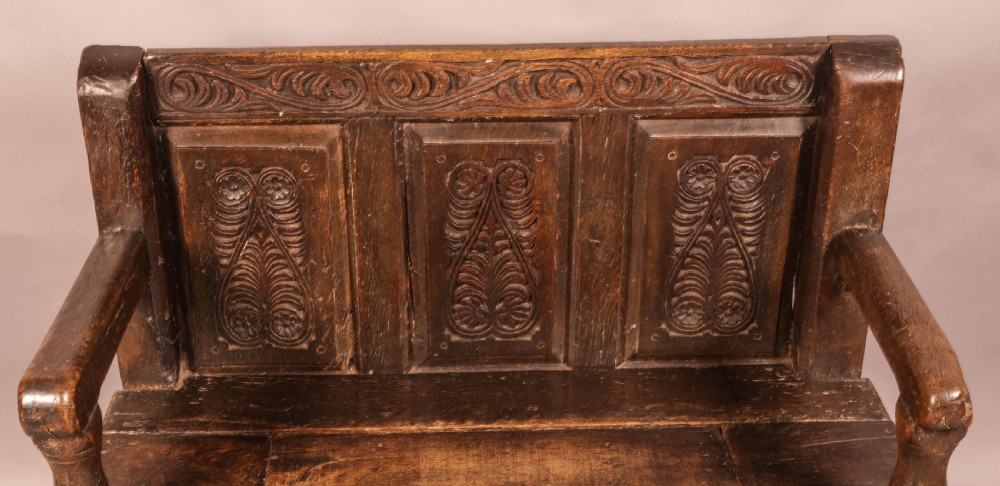 Early Oak Settle carved View II