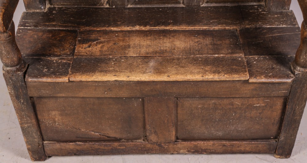 Early Oak Settle carved View VI
