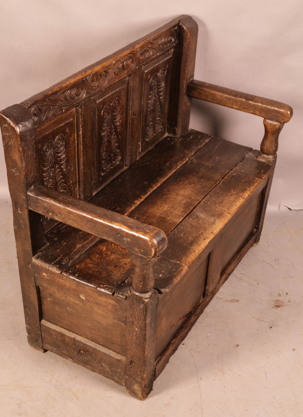 Early Oak Settle carved View IX
