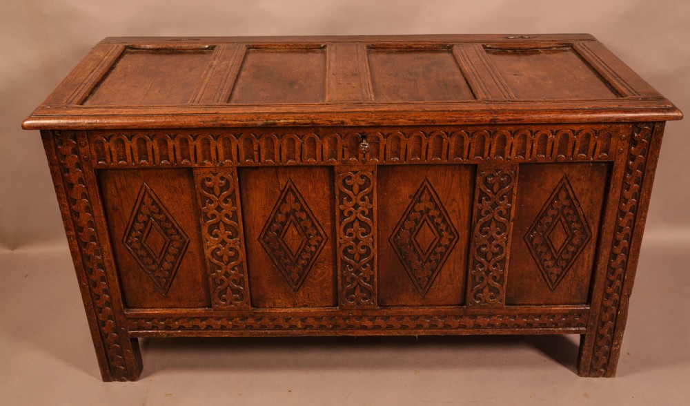 A Good 17th century Oak Coffer