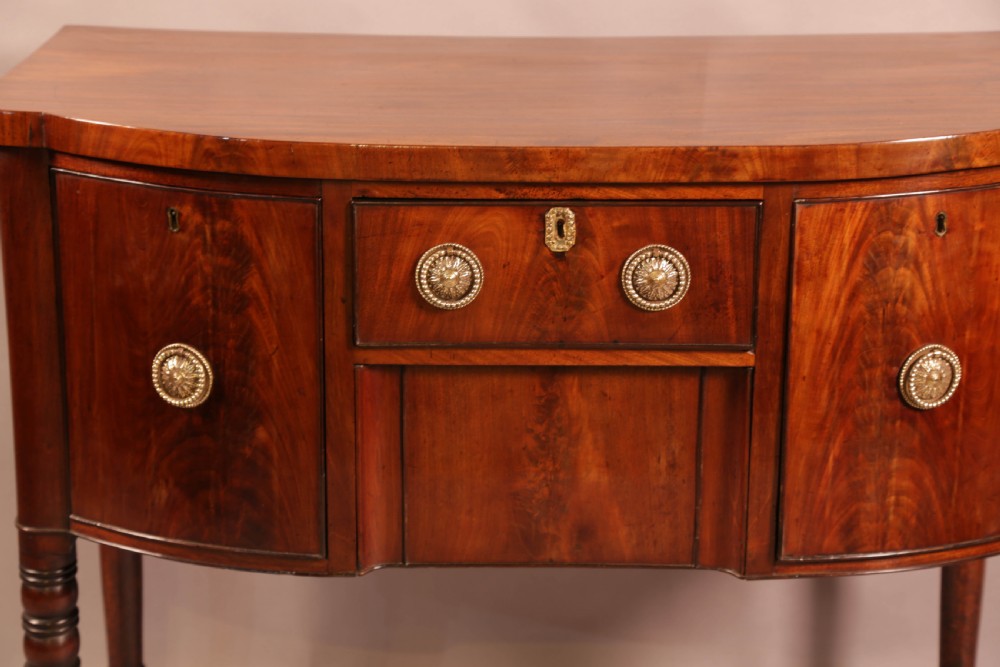 A Small Georgian Serving sideboard Mahogany View VII