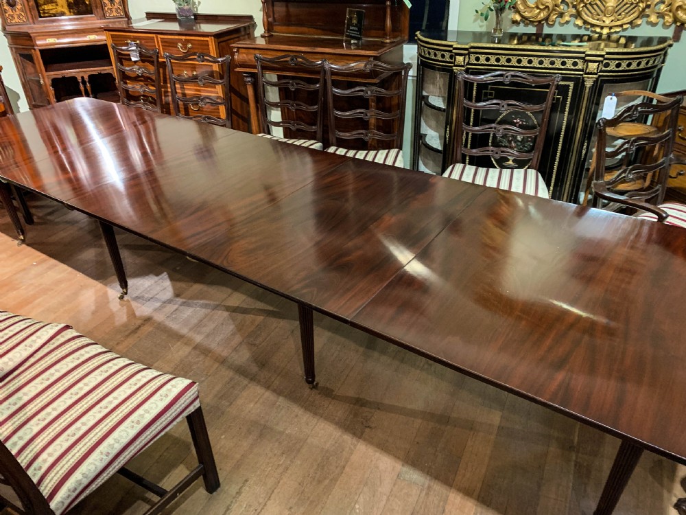 A Super Gillows Extending Dining Table