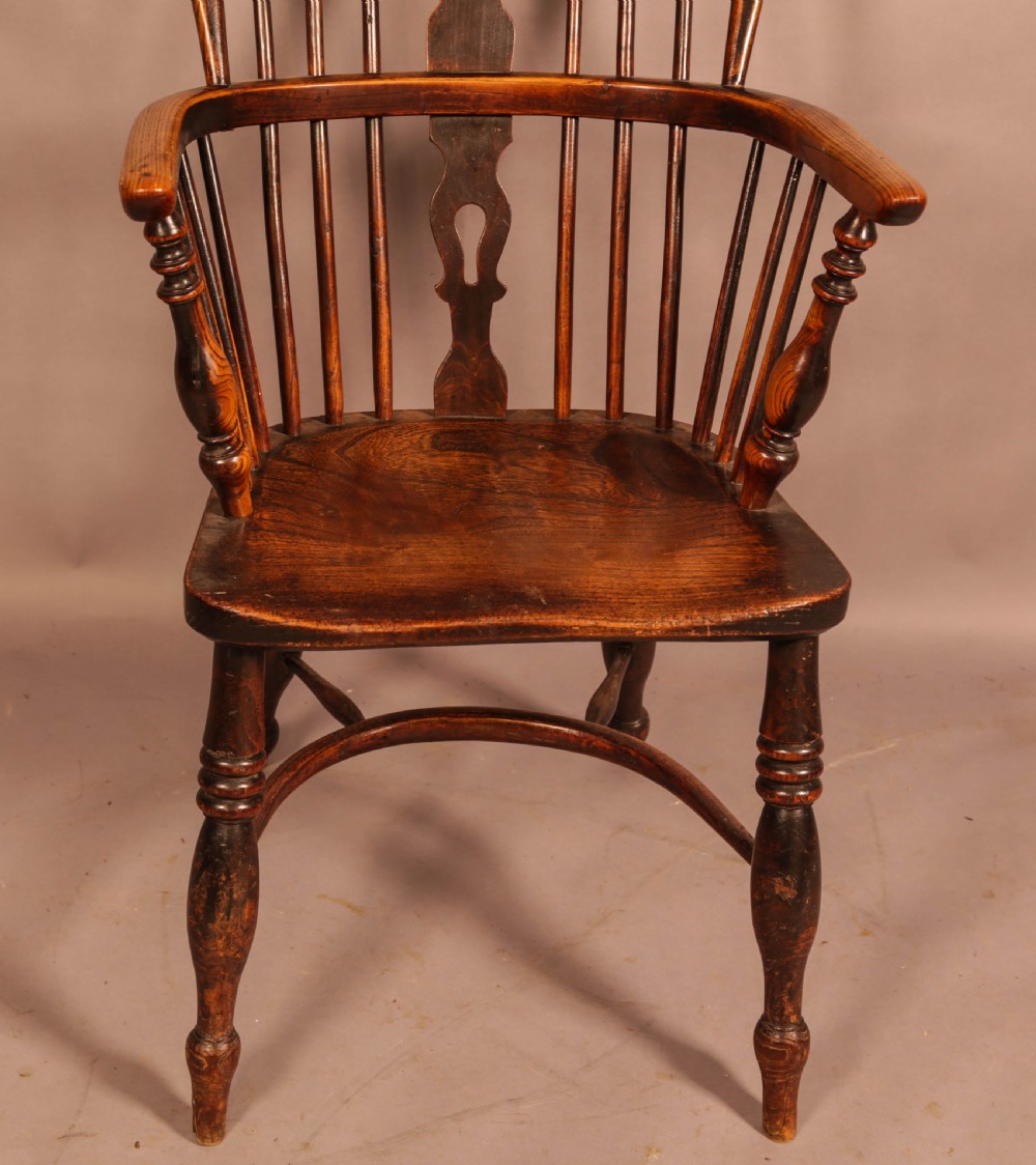 A Good Fred Walker High Back Windsor chair View IV