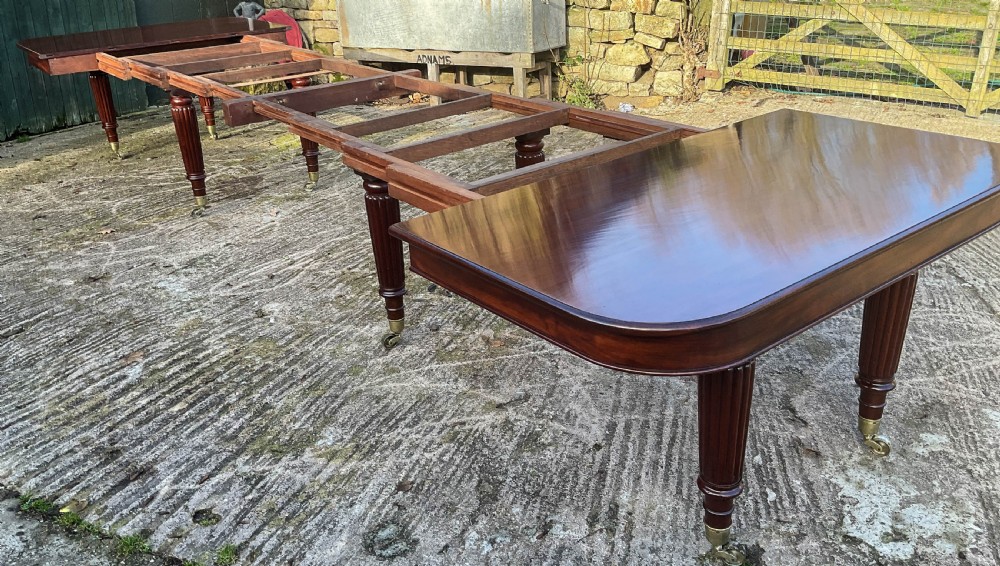 Rare Imperial Dining Table 7 leaves seats 20 . c 1830 View VI