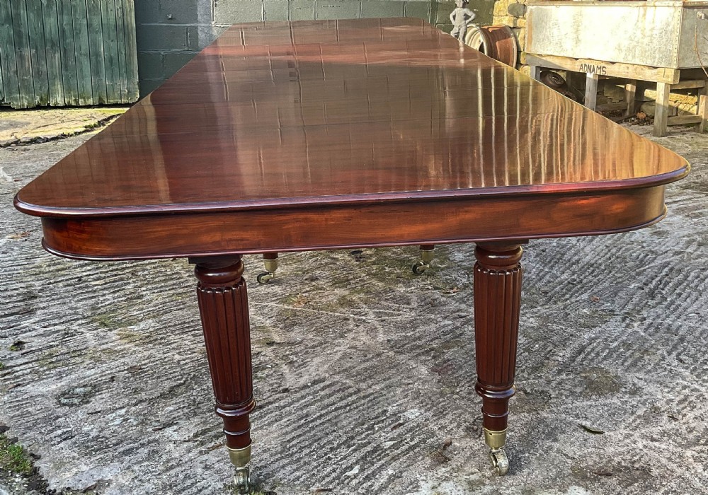 Rare Imperial Dining Table 7 leaves seats 20 . c 1830 View XV
