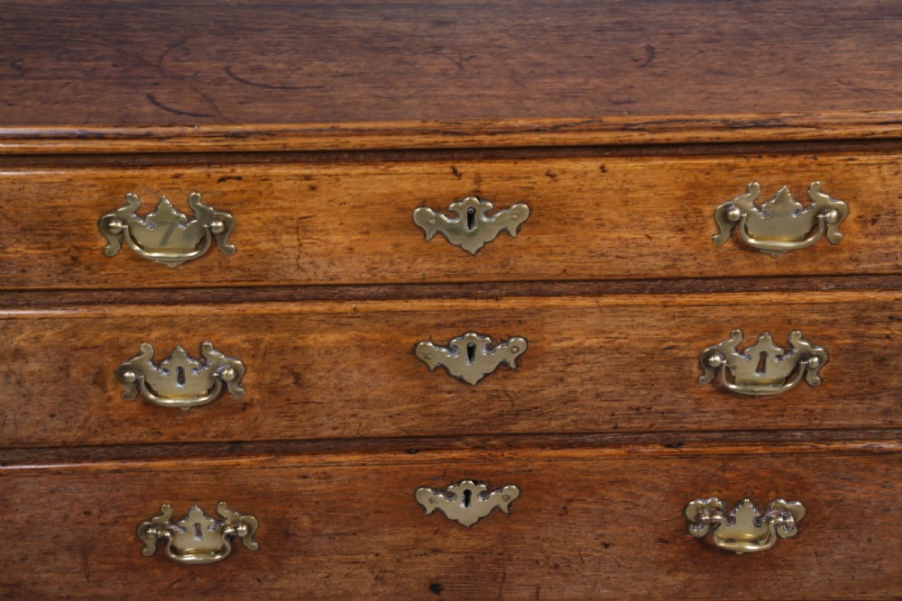 An 18th century Oak Chest of Drawers View X
