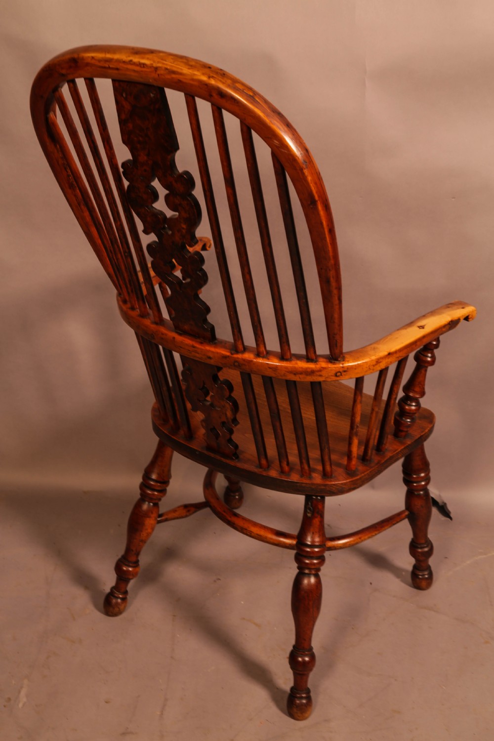 Fine Yew wood Windsor chair Allsop of Worksop c 1840 View II