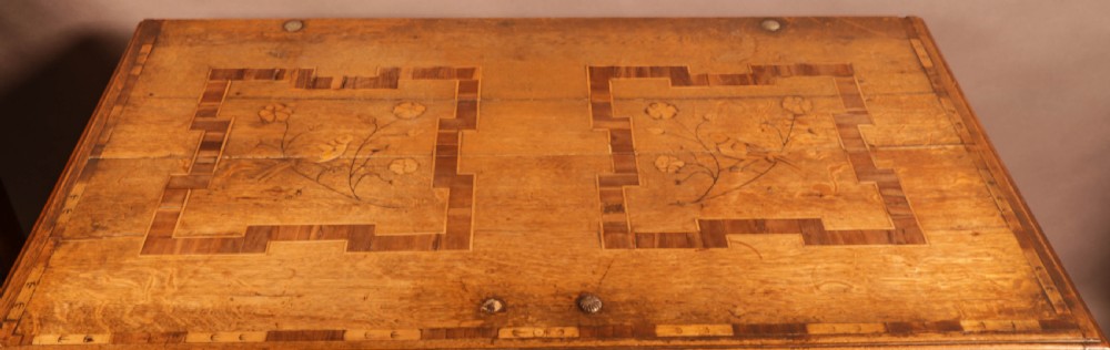 A Scandinavian Blanket Box lots of Inlay View IV
