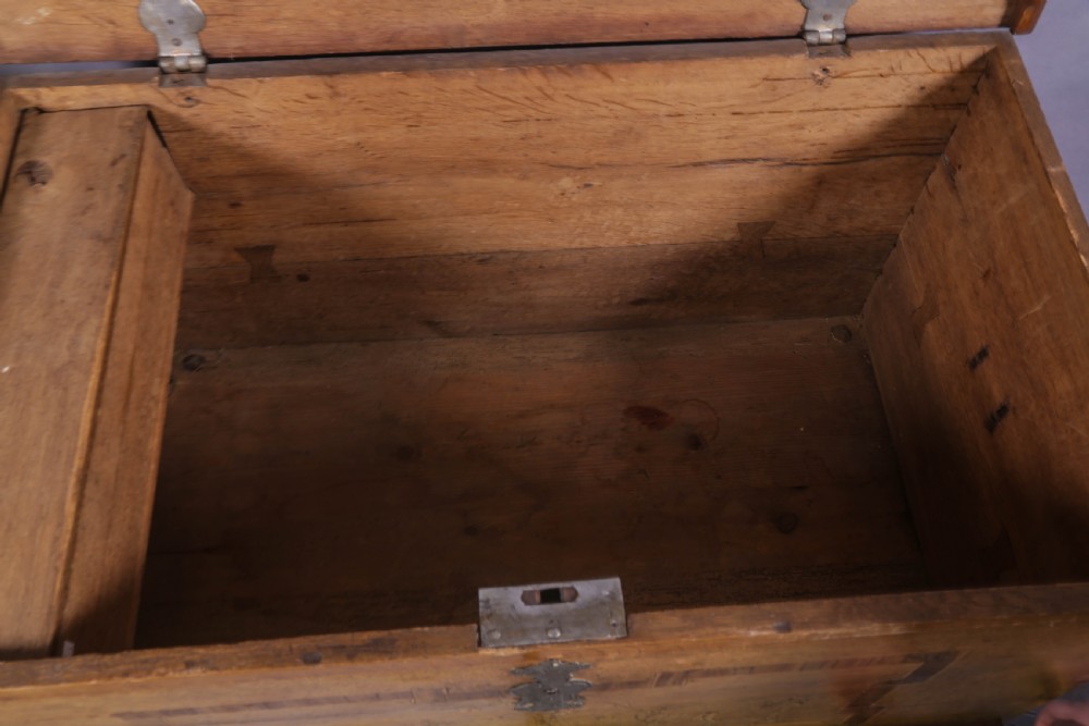 A Scandinavian Blanket Box lots of Inlay View VII