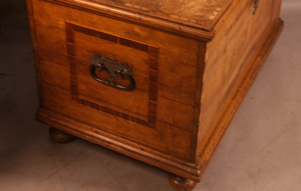 A Scandinavian Blanket Box lots of Inlay View X