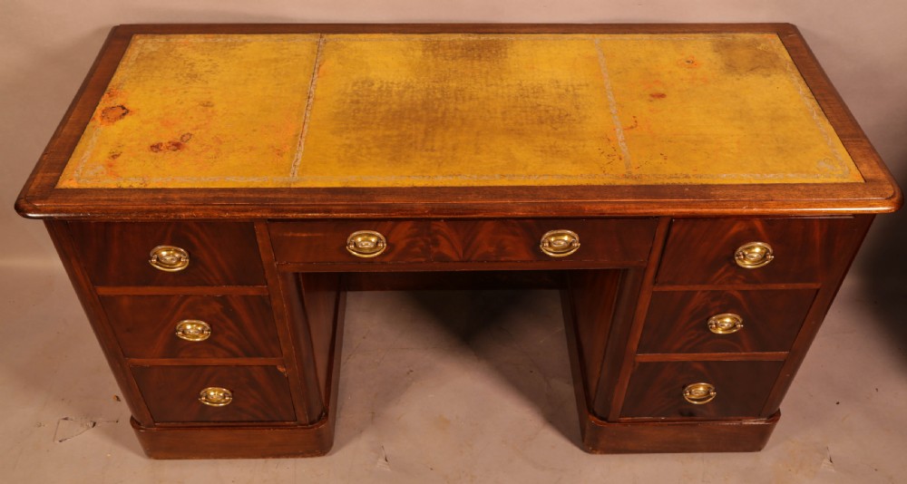 A Victorian Pedestal Desk in Mahogany View V