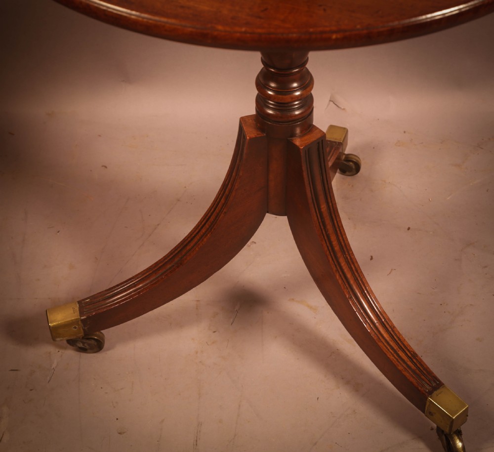 A Georgian Mahogany Dumb Waiter View V