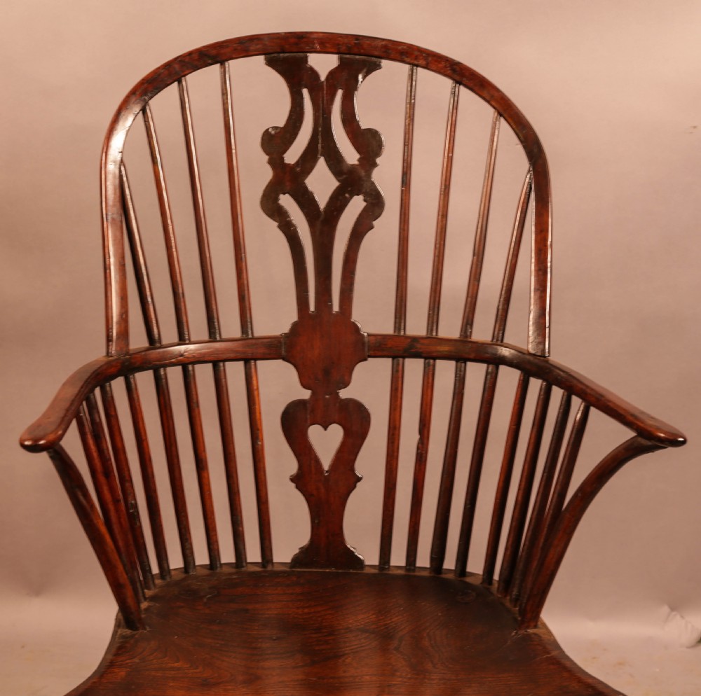 An 18th century Cab Leg Yew Windsor Chair View VI