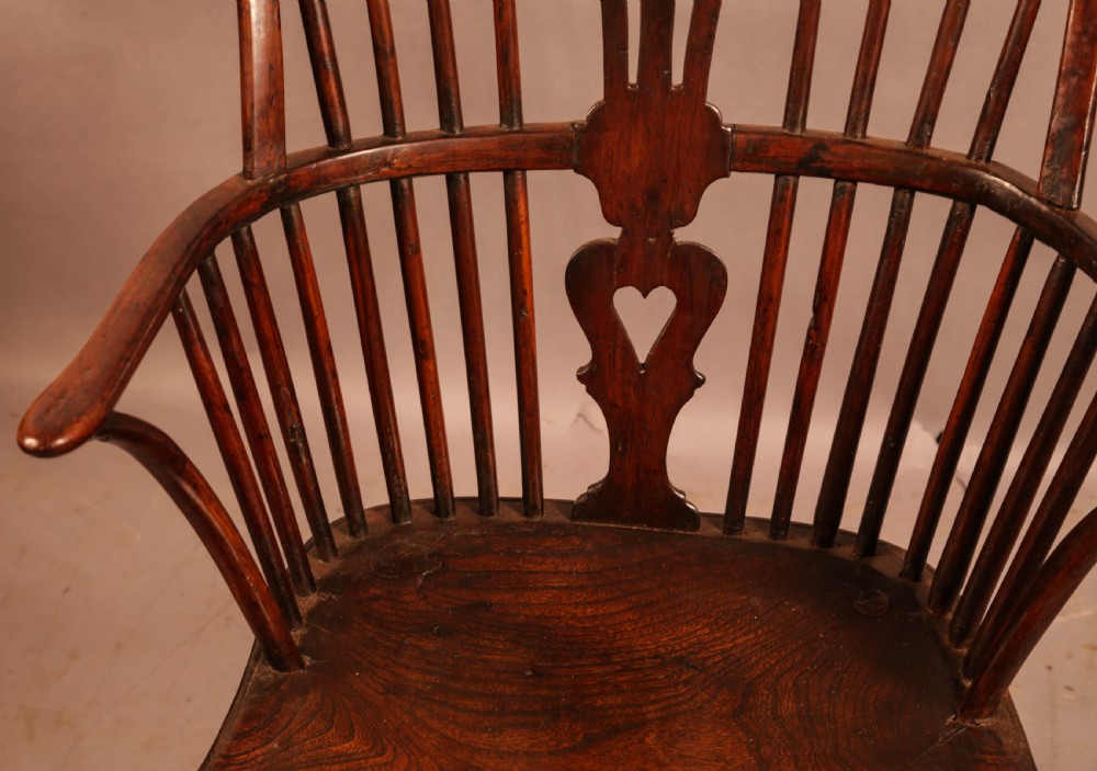 An 18th century Cab Leg Yew Windsor Chair View VIII