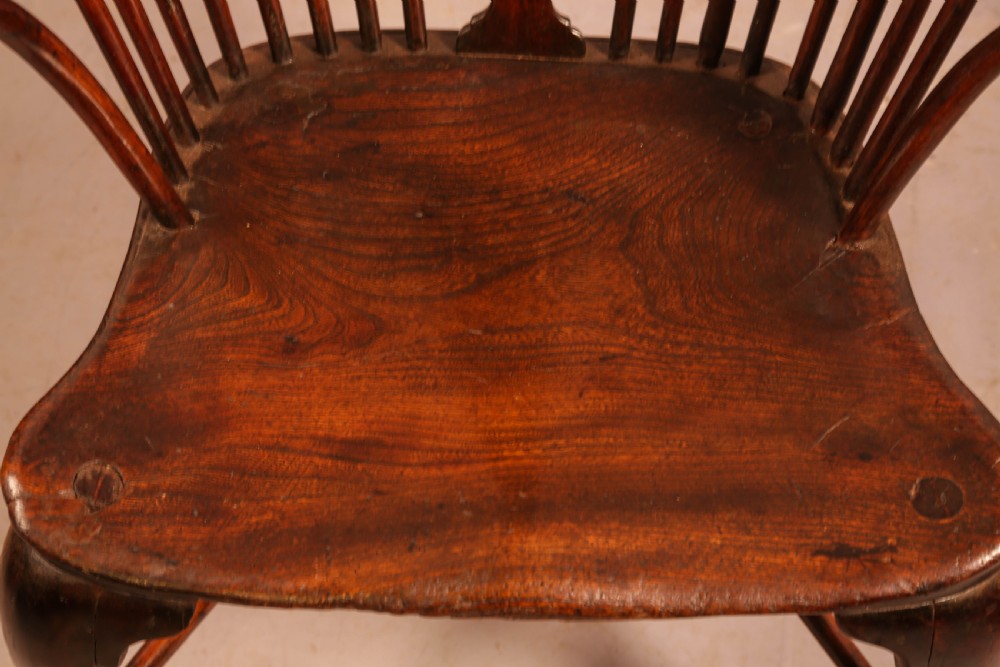 An 18th century Cab Leg Yew Windsor Chair View XI