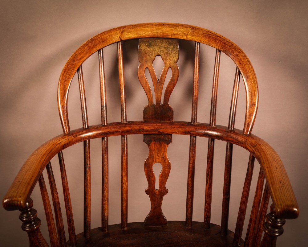 A Harlequin set of 4 Ash and Elm Windsor Chairs View VIII