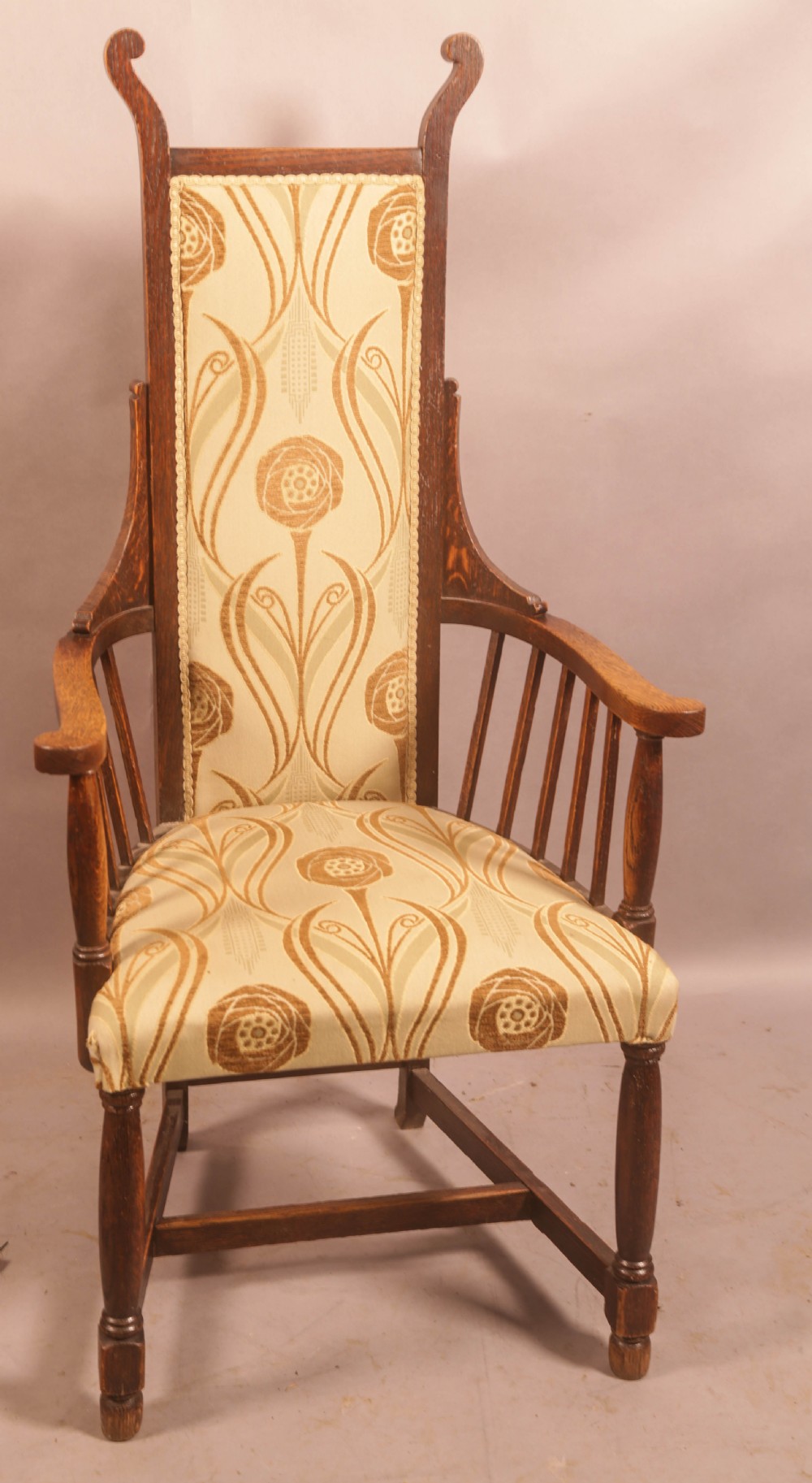An Art Neuvaux Arm Chair View V
