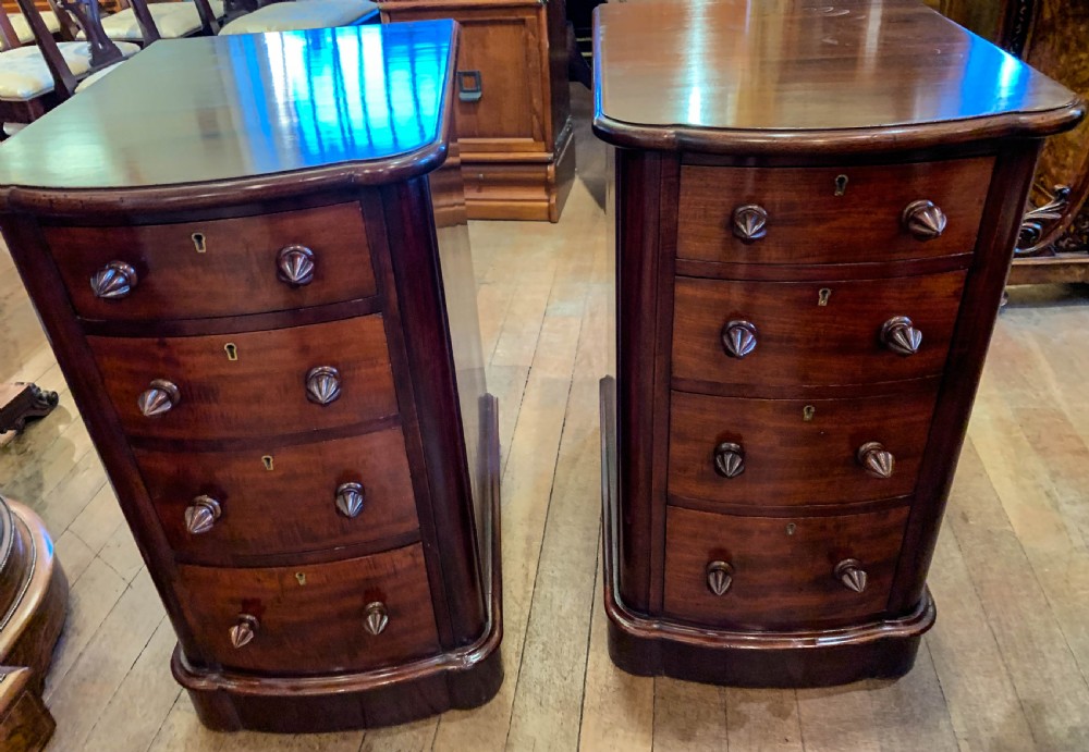 A Good Pair of victorian Bedside chests in Mahogany