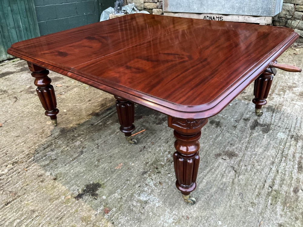 A Superb Early Victorian Wind Out Extending Dining Table Mahogany View XI