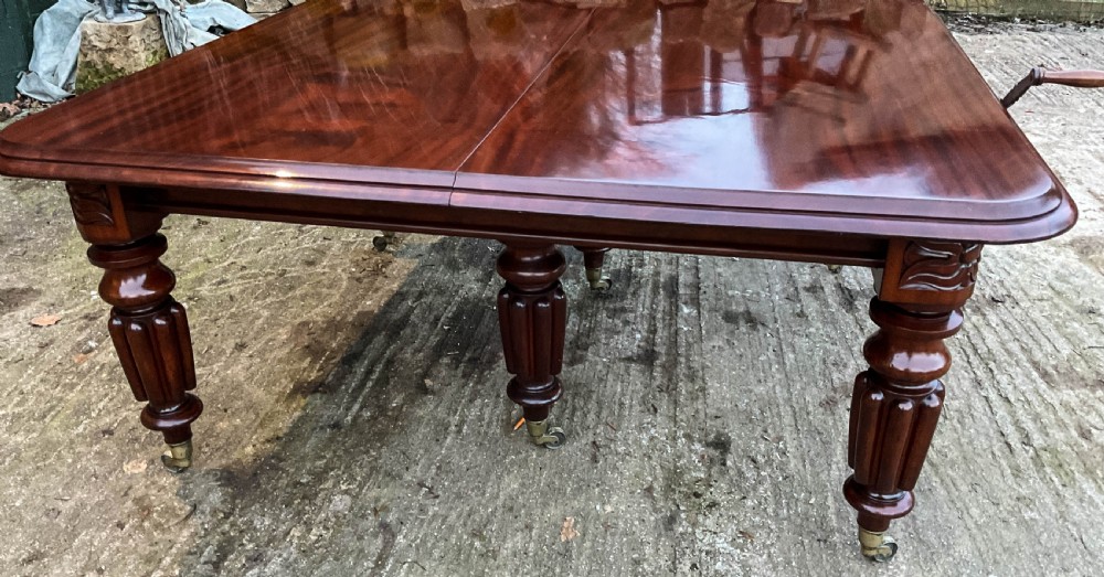 A Superb Early Victorian Wind Out Extending Dining Table Mahogany View XIII