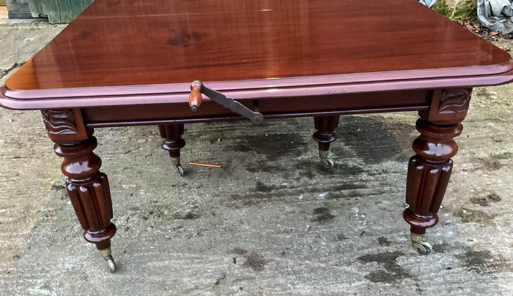 A Superb Early Victorian Wind Out Extending Dining Table Mahogany View XIV