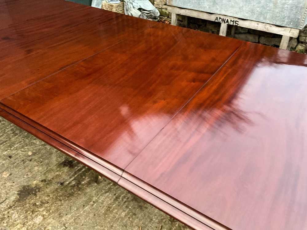 A Superb Early Victorian Wind Out Extending Dining Table Mahogany View XV