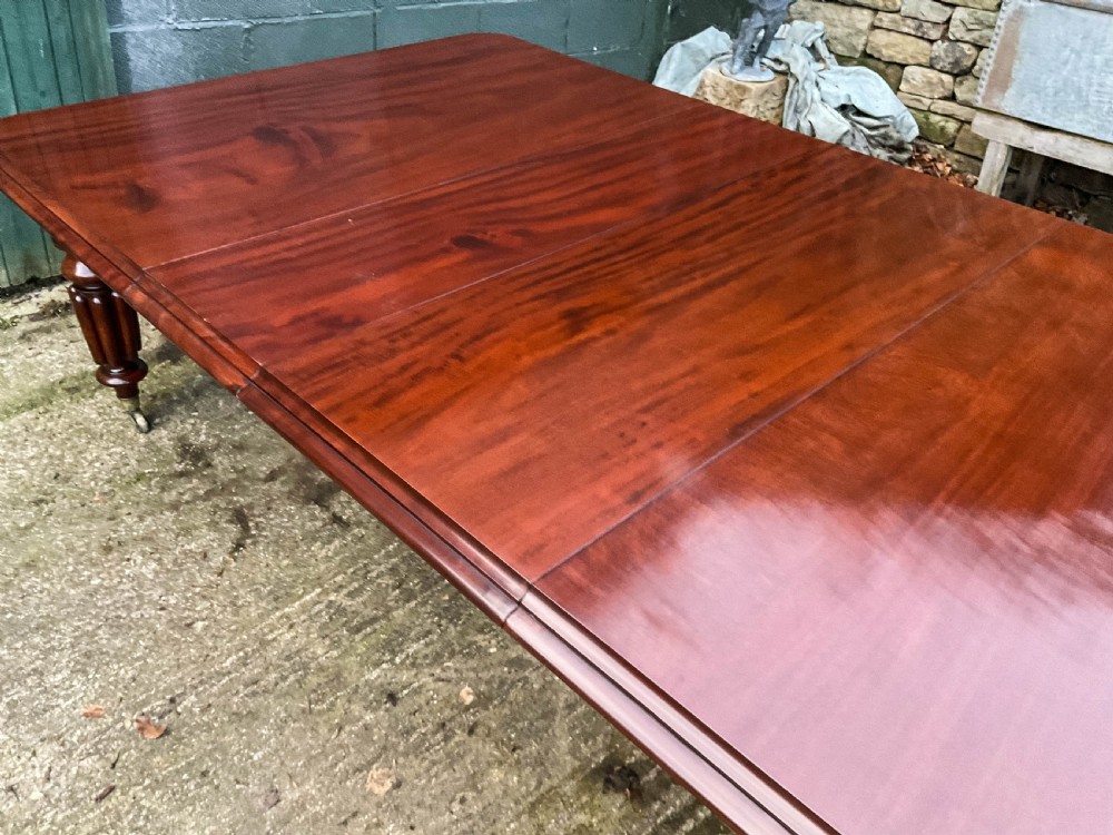 A Superb Early Victorian Wind Out Extending Dining Table Mahogany View XVI