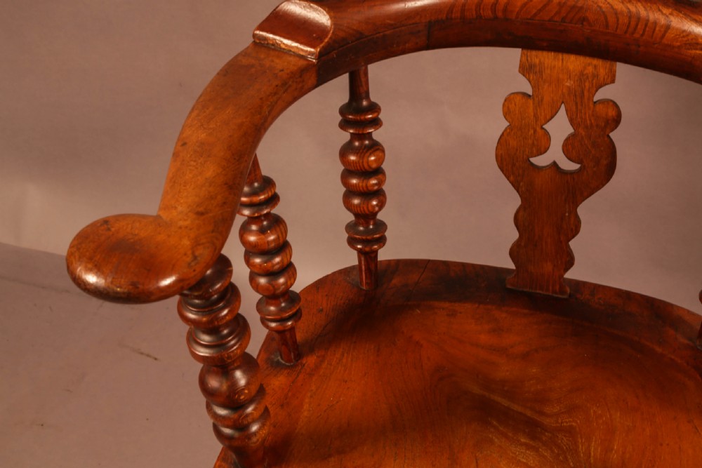 A Good 19th Century Broad Arm Windsor Chair View VIII