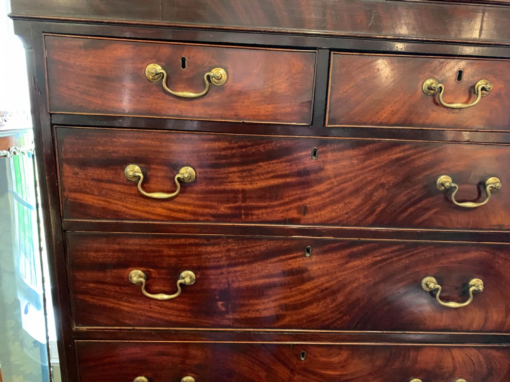 A Fine 18th century Chest on Chest View III