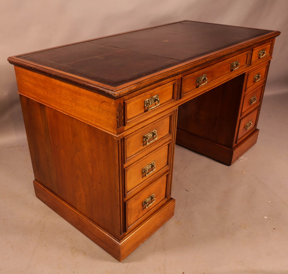 A Good Quality Victorian Pedestal Desk View VI