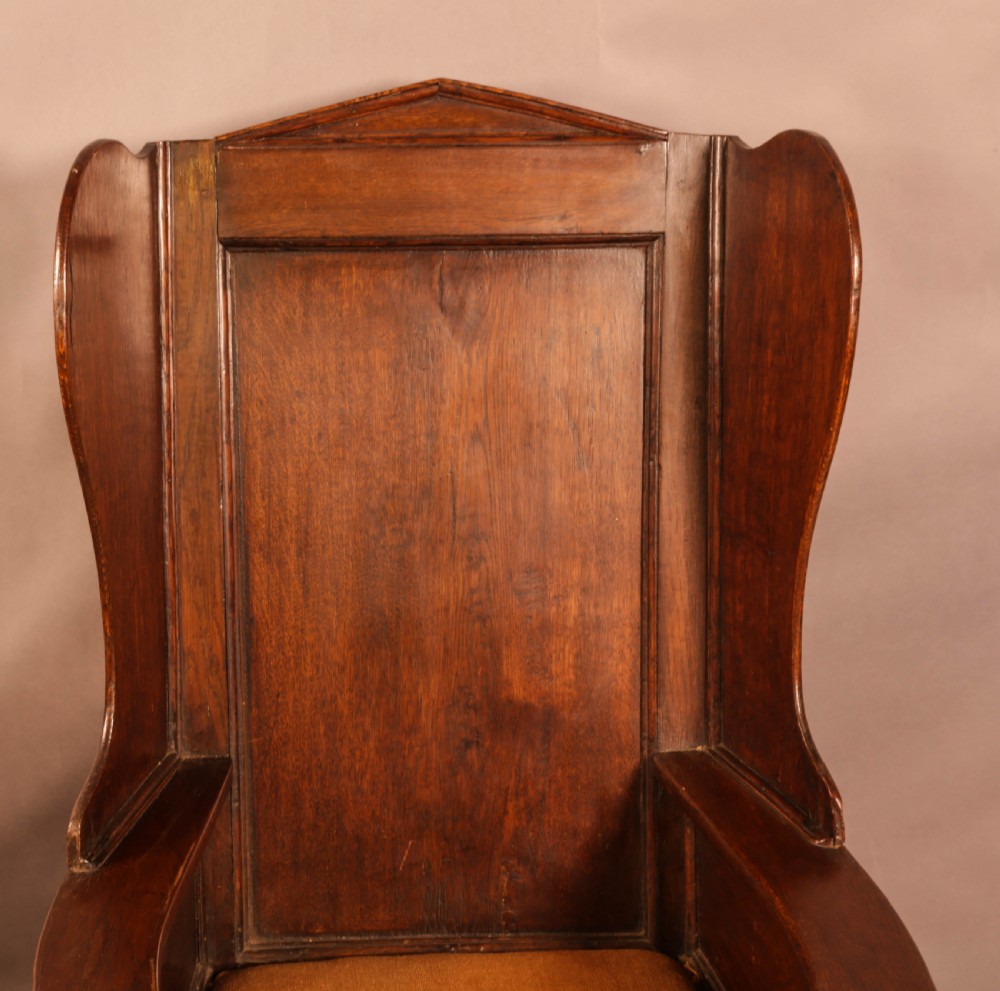 An 18th century Lambing chair in Oak View III