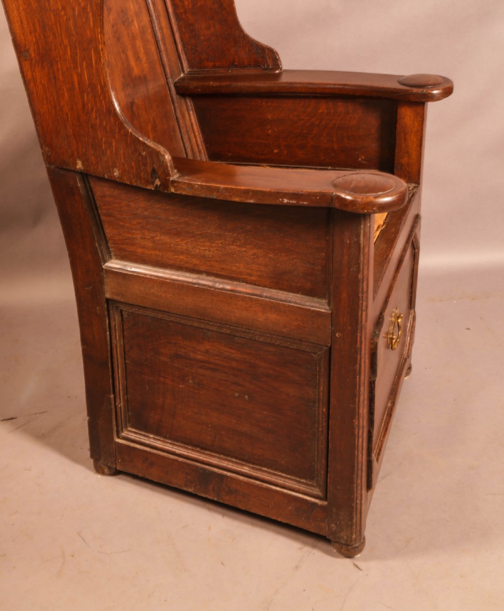 An 18th century Lambing chair in Oak View VIII