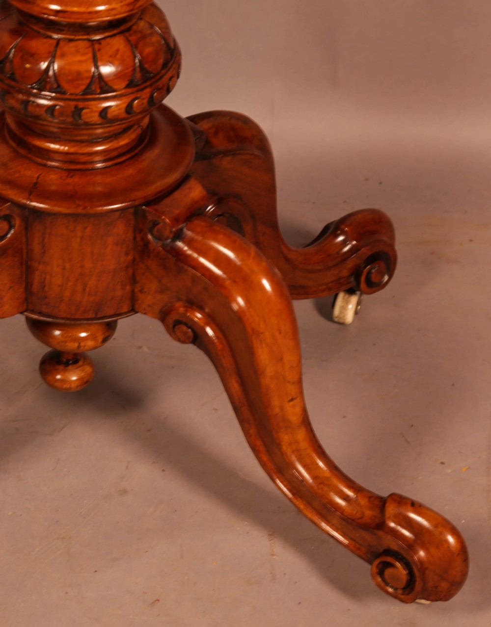 A Good Victorian Games Table Burr Walnut View VI